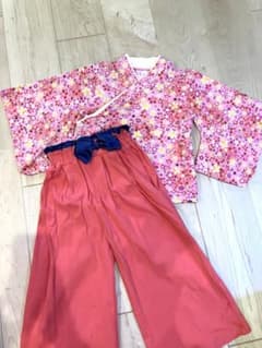 超美品　120 袴風上下セット　女の子　ピンクのサムネイル