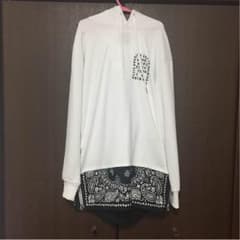 ロング丈パーカー ペイズリー柄のサムネイル