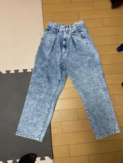 ケミカルウォッシュデニムパンツのサムネイル