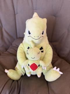 【ポケモンセンター限定】 バンギラス ヨーギラス だっこぬいぐるみのサムネイル