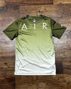 ナイキ　ジョーダン　ジュニア　Ｔシャツ　サイズＬのサムネイル