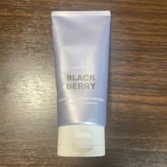 パフュームノンウォッシュヘアパック　BLACK BERRY