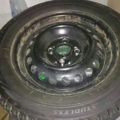 スタッドレスタイヤ　ブリジストン ブリザック　REVO GZ　4本セットのサムネイル