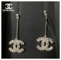 女性らしい揺れるデザイン♪】 CHANEL ピアス　説明欄必見　こうぴ様専用のサムネイル