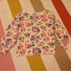 namisuman様専用 バービーの花柄ニットのサムネイル