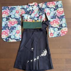 ☆美品☆　キャサリンコテージ　卒園式用　袴　130cmのサムネイル