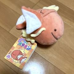 【タグ付き】へんしん！メタモン コイキング　ぬいぐるみのサムネイル