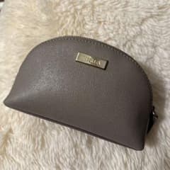 【美品】FURLA ポーチのサムネイル