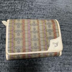 Vivienne Westwood❤️折り財布のサムネイル