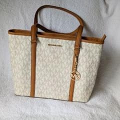 値下げ✨MK マイケル・コース サディ ラージ ロゴ トップジップ トートバッグのサムネイル