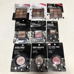 URGLAM アイシャドウパレット ハイライター パウダー チーク まとめ売りのサムネイル