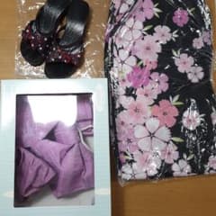 浴衣、帯、下駄、かばんのセットのサムネイル