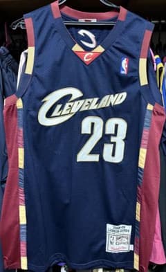 激レア　刺繍　NBAユニフォーム Cavs Lebron James 激レア 刺繍 NBAユニフォーム Cavs Lebron James - メルカリ