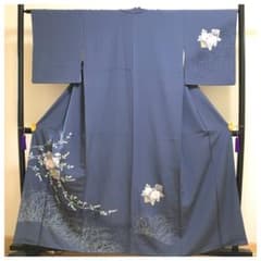 正絹 訪問着 深みある青の地に浮かぶ白菊 静寂の美のささやき - メルカリ