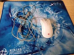 EC-2B WHITE マウスパッドのおまけつきのサムネイル