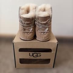 UGG ベビーブーツ ベージュ　 11センチのサムネイル