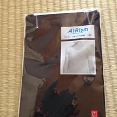 新品！140cmエアリズムUNIQLOシャツのサムネイル