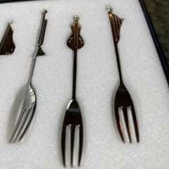 Thumbnail of ミキモト 小粒の真珠をワンポイントにした音楽デザイン フォーク 5本セット