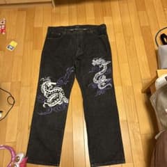 AMORE PURO ドラゴン刺繍 ブラックデニムパンツのサムネイル