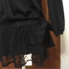 SALE‼️ 黒トップスリボン付きのサムネイル