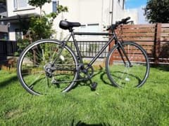 【ほぼ新品】クロスバイクのサムネイル
