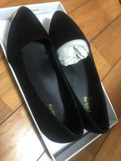 ペタ靴 パンプスのサムネイル