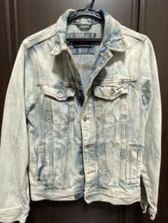 ZARA デニムジャケット ライトブルーのサムネイル