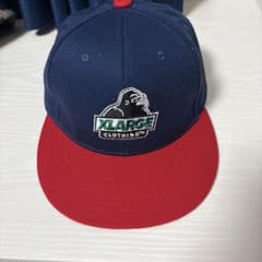 XLARGE ネイビー/レッド キャップ ワンサイズのサムネイル