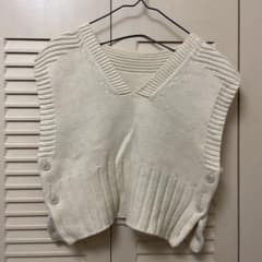 BEAMS BOY ニットベスト　ショート丈のサムネイル