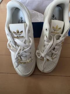 新品未使用 箱つき adidas FORUM BOLD J - メルカリ