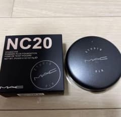 新品MAC スタジオフィックス パウダー NC20 ２個セットのサムネイル