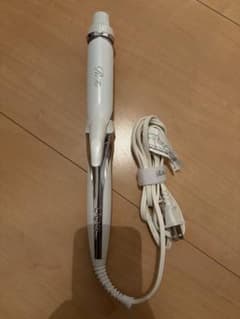 1度のみ使用】ReFa カールアイロン 32mm ホワイト RE-AF00A - メルカリ
