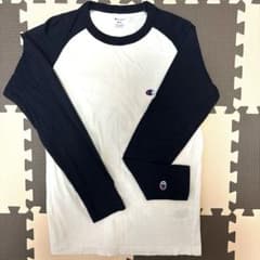 【美品 古着 長袖T】 チャンピオン 正規品 （メンズSサイズ）白×紺のサムネイル