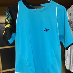 バドミントン ユニフォームのサムネイル