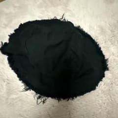 バケットハットのサムネイル