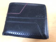 TUMI トゥミ　二つ折り財布のサムネイル