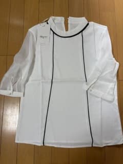 新品　未使用　ブラウス　Sサイズ　透け感のサムネイル