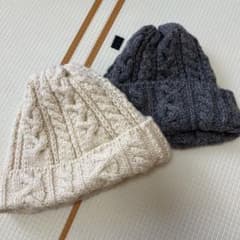 ニット帽　2個のサムネイル