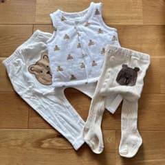 nnn様専用。スタイを追加致しました！美品ベビー服4点セット クマデザインのサムネイル