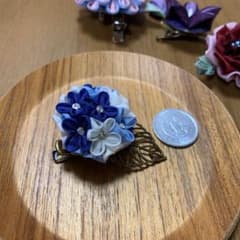 つまみ細工のクリップ付きブローチ②のサムネイル