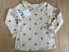 ZARA トップス　新品のサムネイル