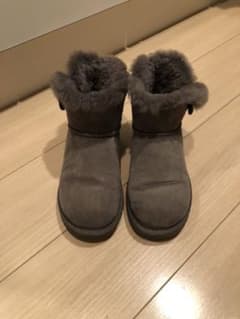 アグ　ショートブーツのサムネイル