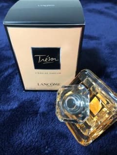 ランコム 香水 LANCÔME Trésorのサムネイル