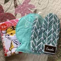 布巾と鍋つかみとドイツ製フキン　値下げのサムネイル