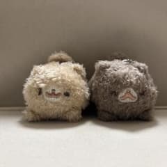 ポメラニアンもちふわふわぬいぐるみ　きなこ×くろみつのサムネイル