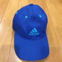 更に値下げしました✩.*˚adidas アディダスキャップ 54～57cmのサムネイル