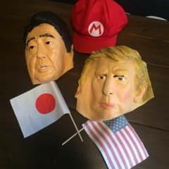 トランプ大統領、安倍総理マスクのサムネイル
