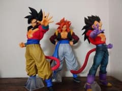 ドラゴンボールGT 一番くじ スーパーサイヤ人4セットのサムネイル