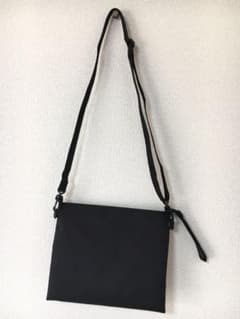 無印良品　撥水サコッシュのサムネイル