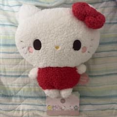 サンリオ ハローキティぬいぐるみのサムネイル